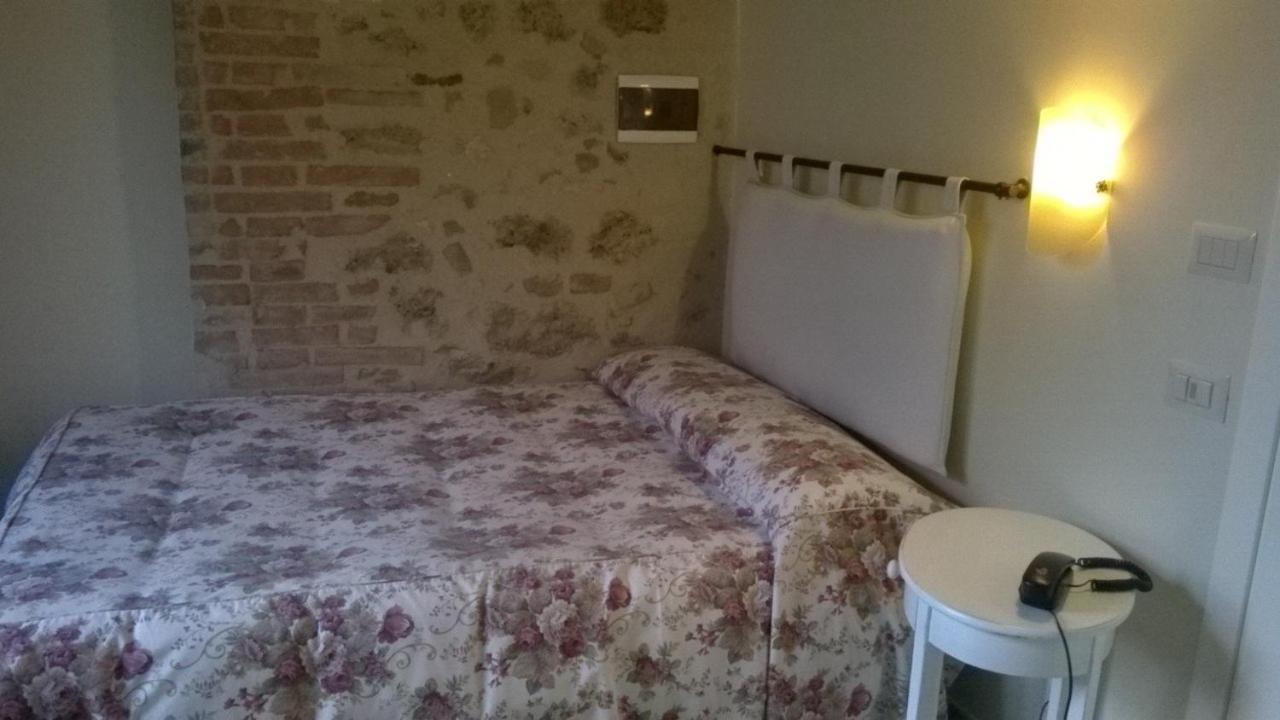Arnolfo B&B Colle Val D'Elsa Rom bilde